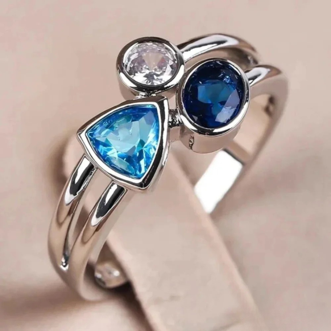 Vintage Blue Crystal Ring