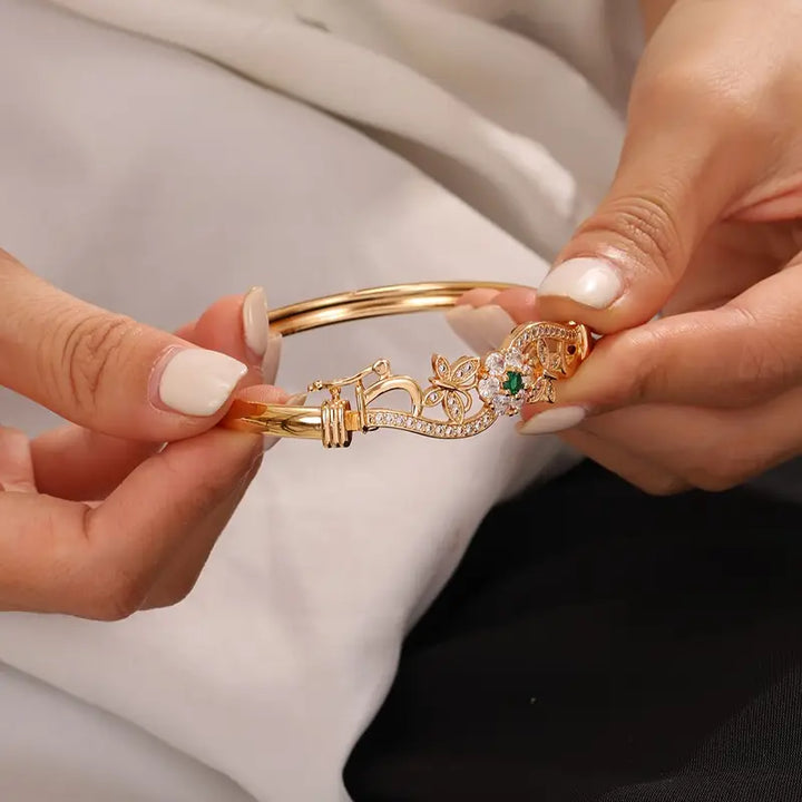 Isla Beaumont Bracelet | Gold