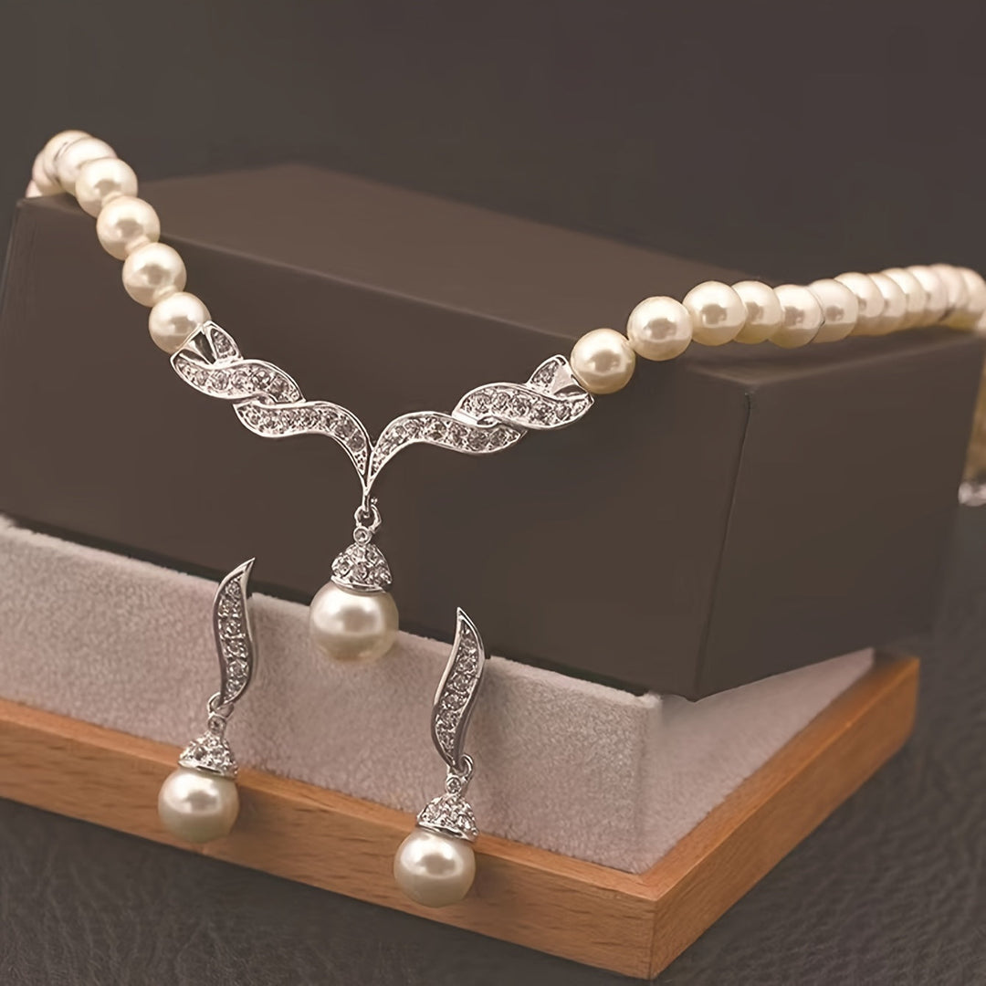 Luxe Pearl Leaf Jewelry Set