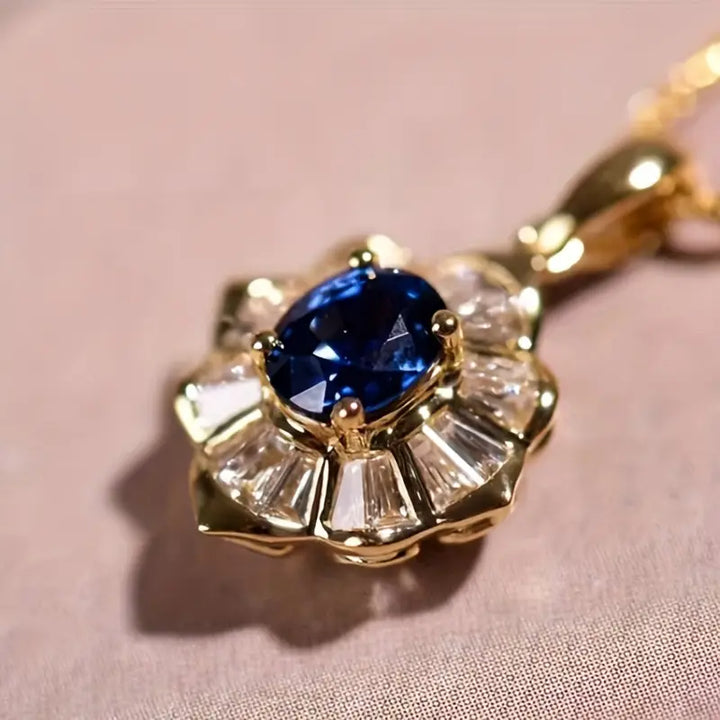 Kavella Noctazure Necklace | Gold