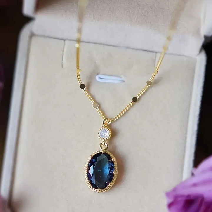 Thessia Lunebray Necklace | Gold