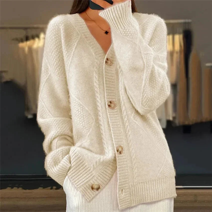 Aaliyah | V-Neck Diamond Knit Button Cardigan