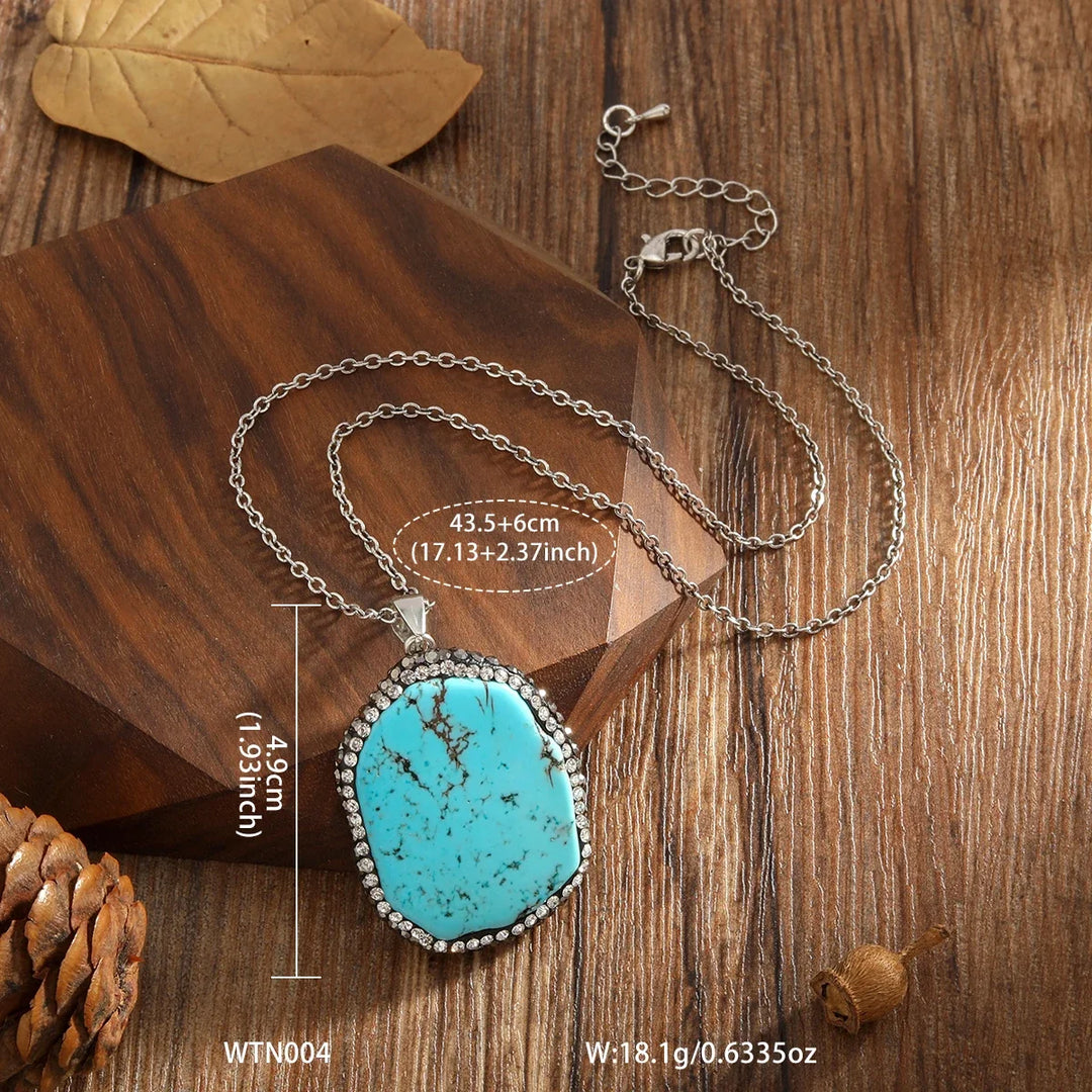 Vintage Bohemian Oval Malachite Turquoise Pendant Necklace