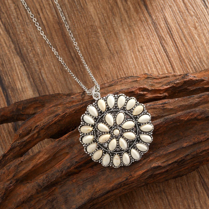 Vintage Round Turquoise Cluster Pendant Necklace