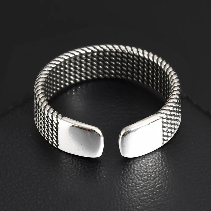 Veyra Ring (Unisex)