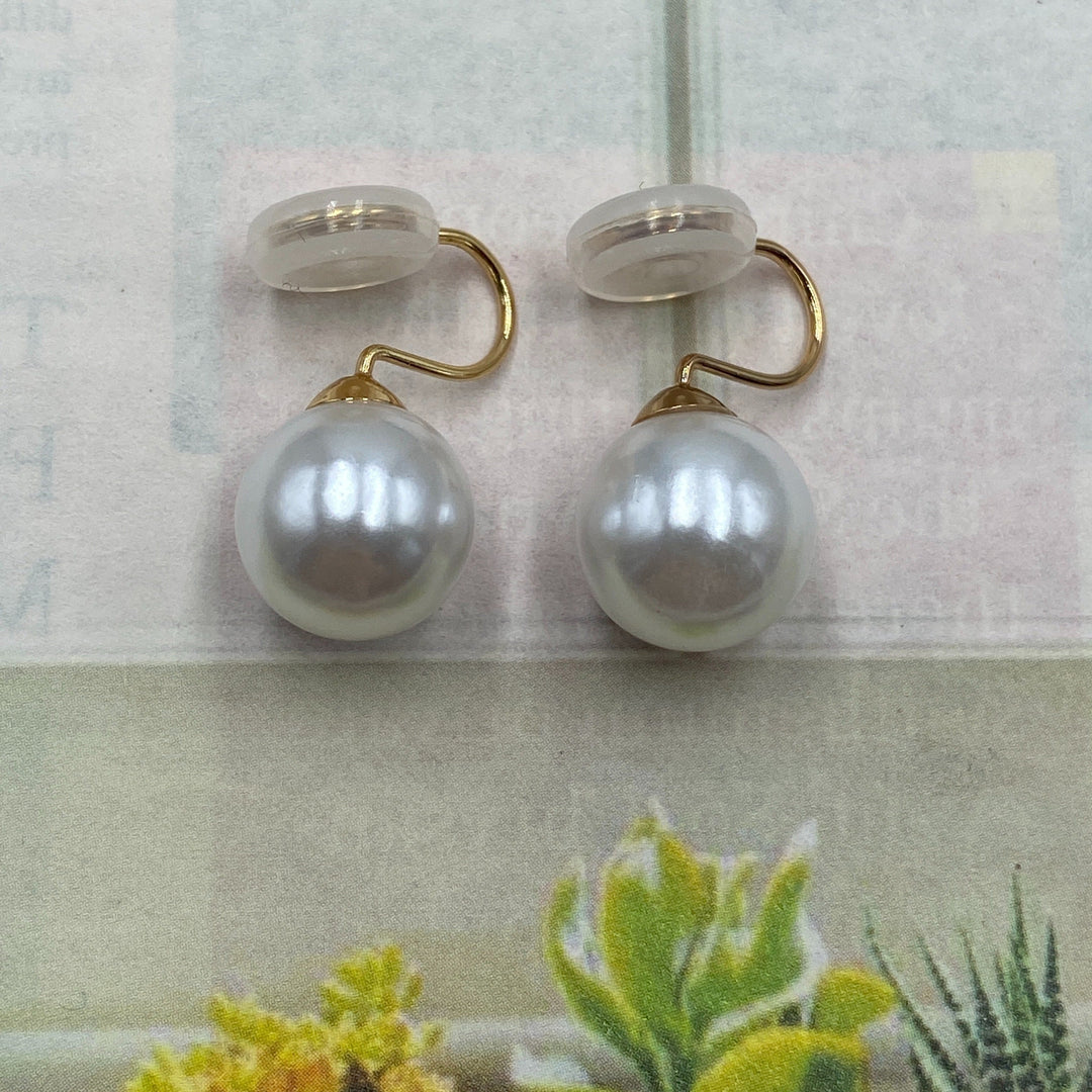 Vintage Round Pearl Clip Earrings