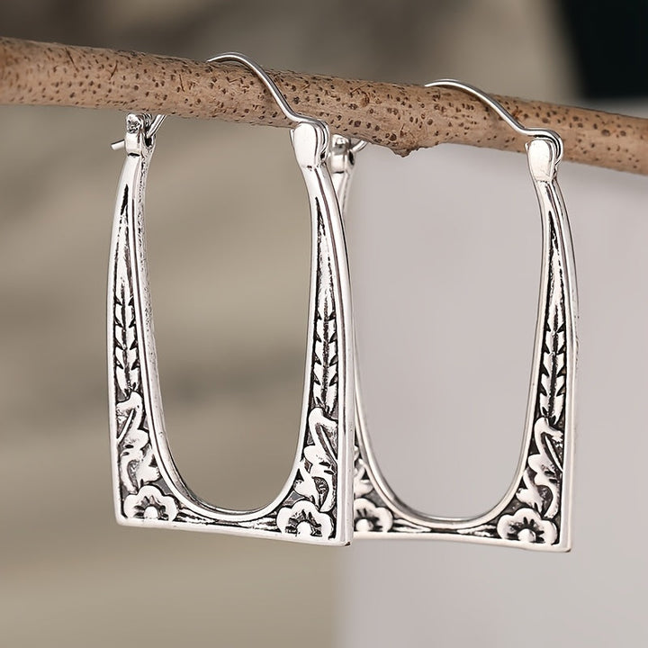 Vintage Boho Design&nbsp;U-Shape Floral Earrings