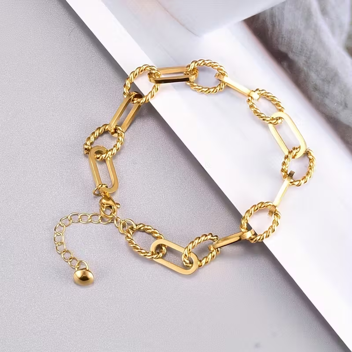 Vintage Twist Chain Gold Bracelet
