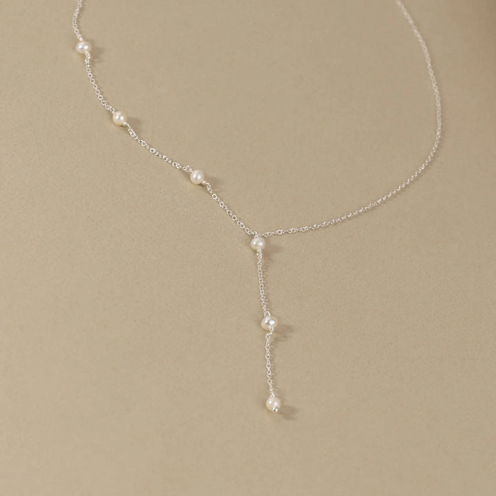 Vintage Pendant Pearls Necklace