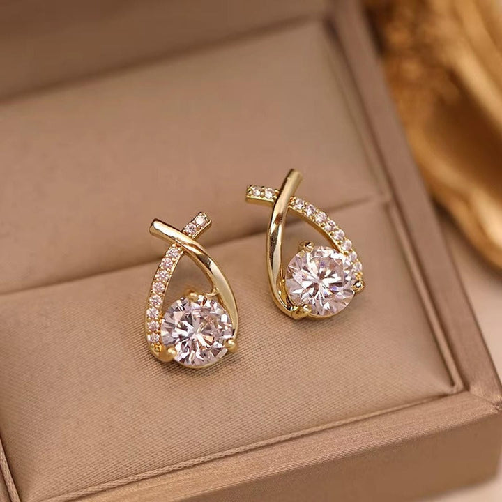 Elegant Twisted Teardrop Earrings